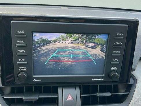 Used 2020 Toyota RAV4 XLE w/ Convenience Package AWD/4WD image 19