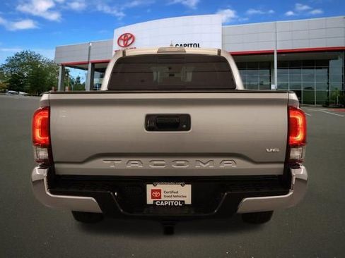 Certified 2022 Toyota Tacoma SR5 RWD image 5