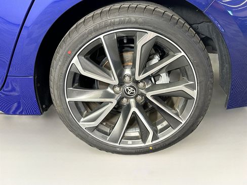 Used 2021 Toyota Corolla SE w/ Carpet Mat Package (TMS) FWD image 11