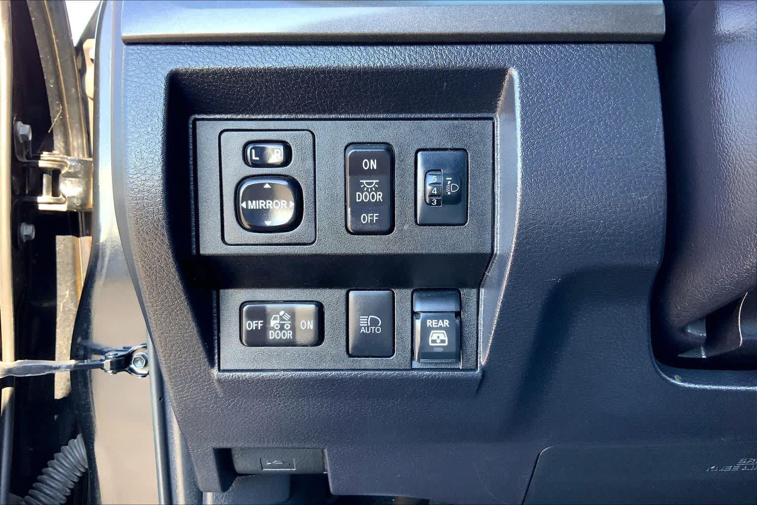 Used 2021 Toyota Tundra SR5 RWD image 33