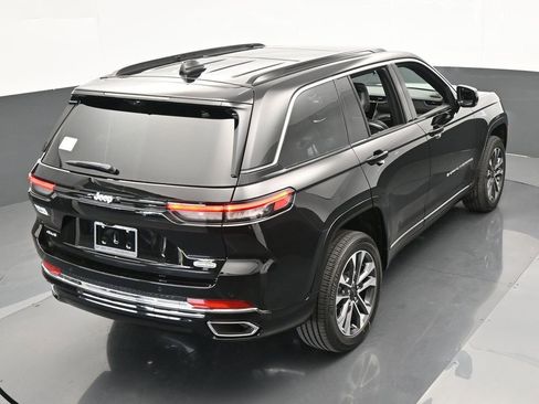 Used 2024 Jeep Grand Cherokee Overland w/ Luxury Tech Group IV image 43