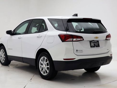 Used 2023 Chevrolet Equinox LS w/ Driver Confidence II Package AWD/4WD image 6