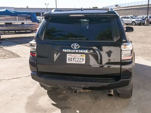 Used 2017 Toyota 4Runner SR5 image 8