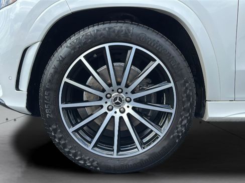 Used 2022 Mercedes-Benz GLS 450 4MATIC image 10