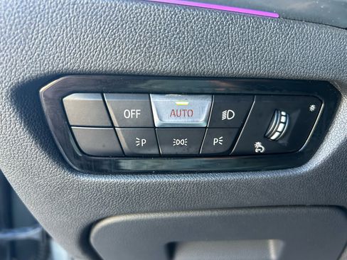 Used 2021 BMW 430i Coupe w/ Premium Package image 29