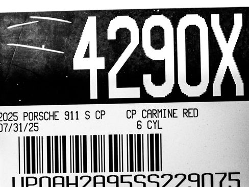 Used 2025 Porsche 911 Carrera S image 31