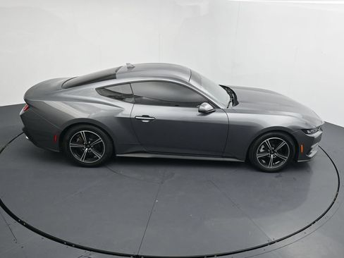 Used 2024 Ford Mustang Coupe RWD image 17