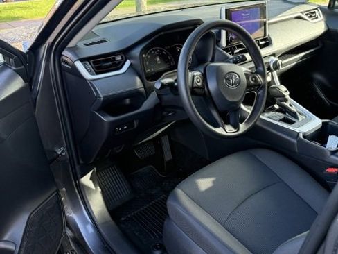 Certified 2025 Toyota RAV4 LE image 15