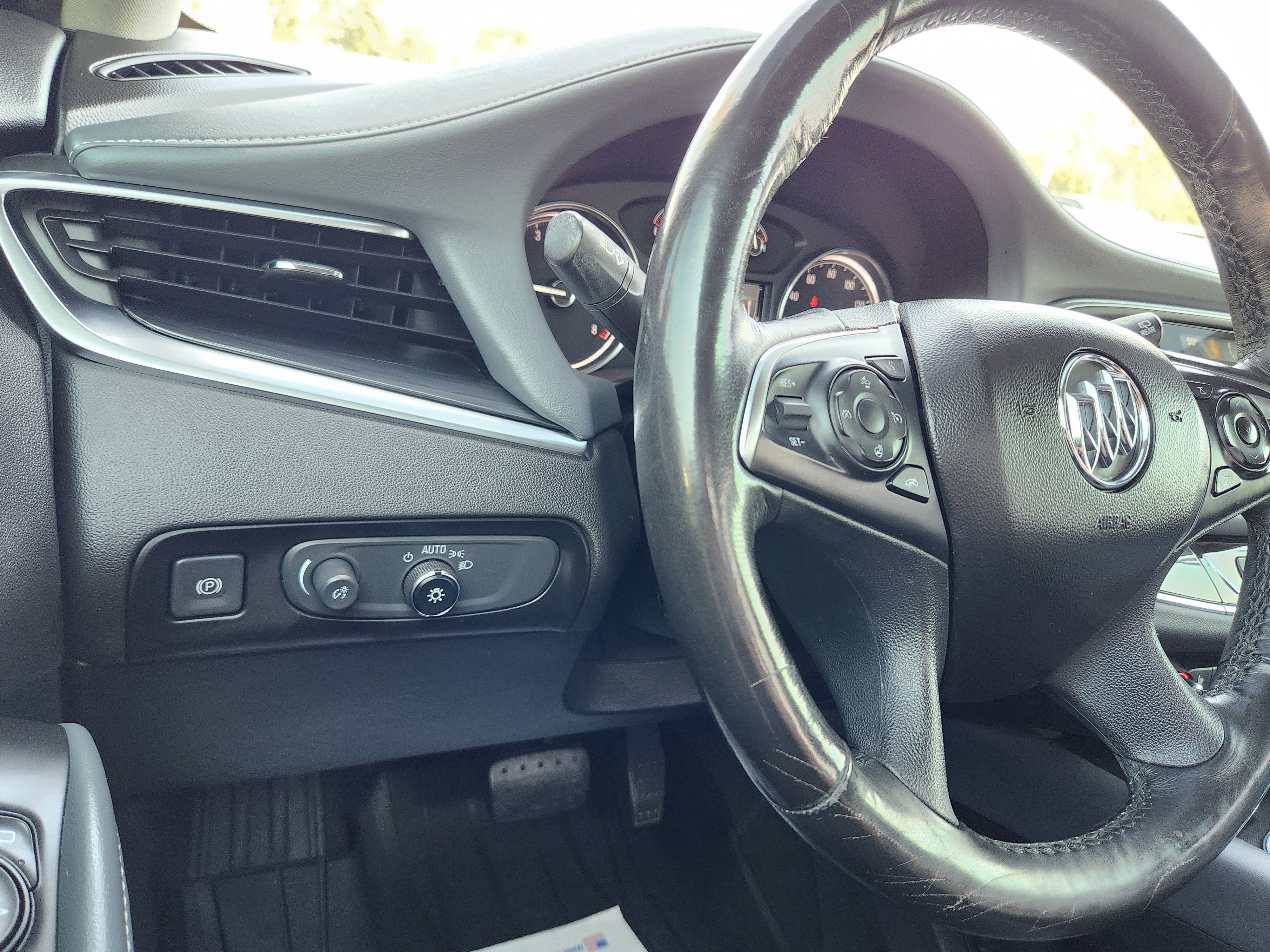 Used 2018 Buick Enclave Premium w/ Experience Buick Package AWD/4WD image 25