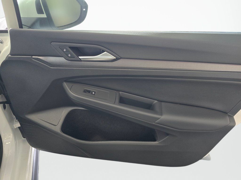 New 2026 Volkswagen GTI SE FWD image 40