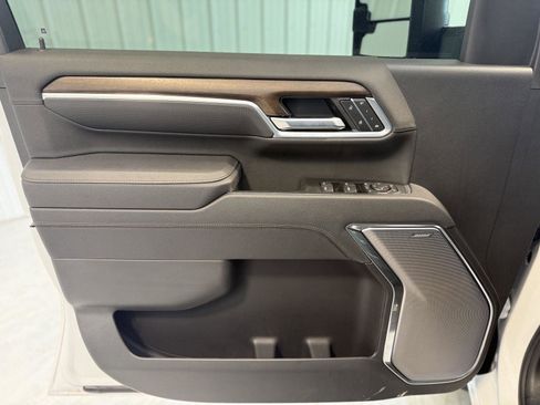 Used 2025 Chevrolet Silverado 3500 High Country w/ High Country Premium Package image 20