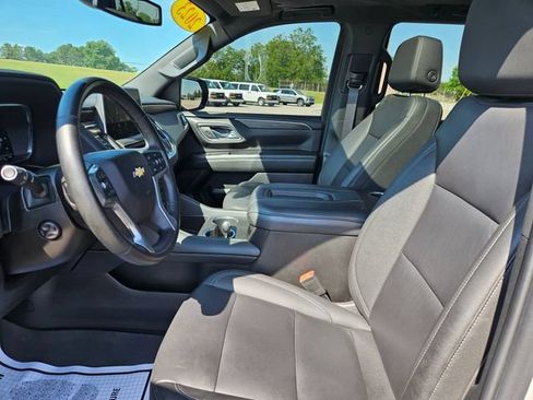 Used 2023 Chevrolet Tahoe LT w/ LT Signature Package AWD/4WD image 9