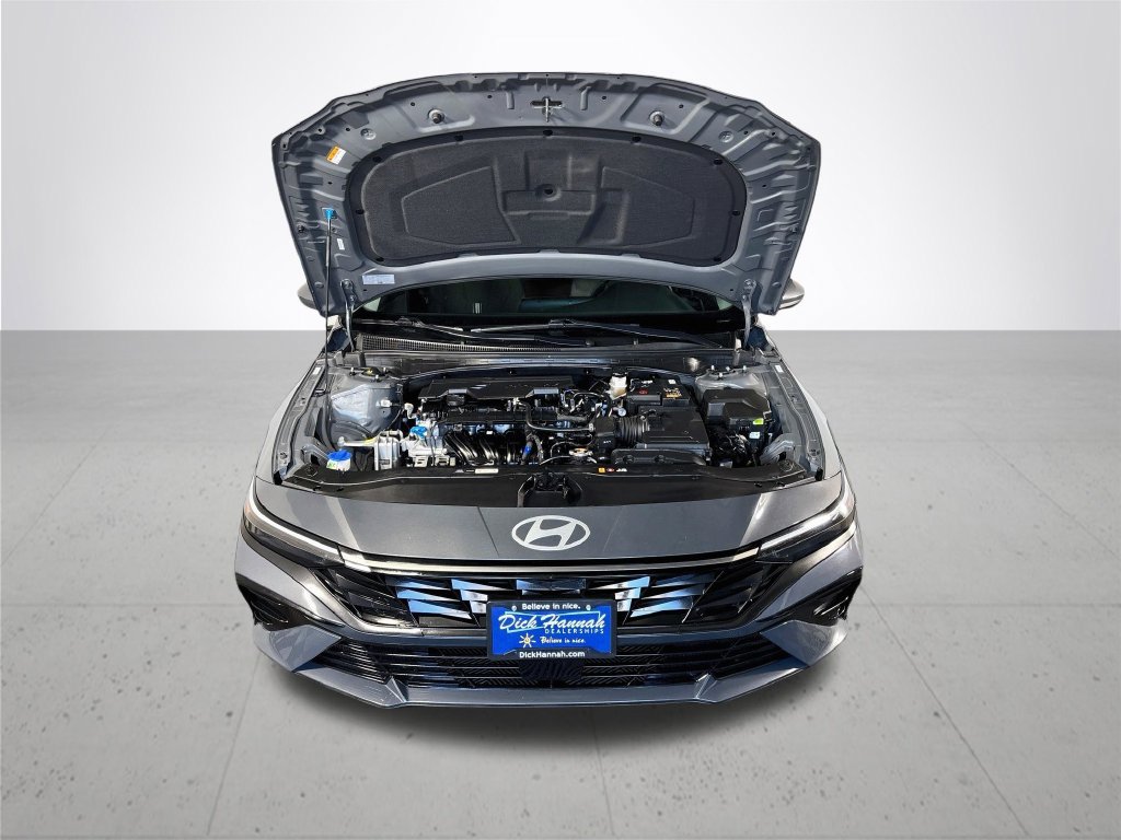 Used 2025 Hyundai Elantra SEL FWD image 23