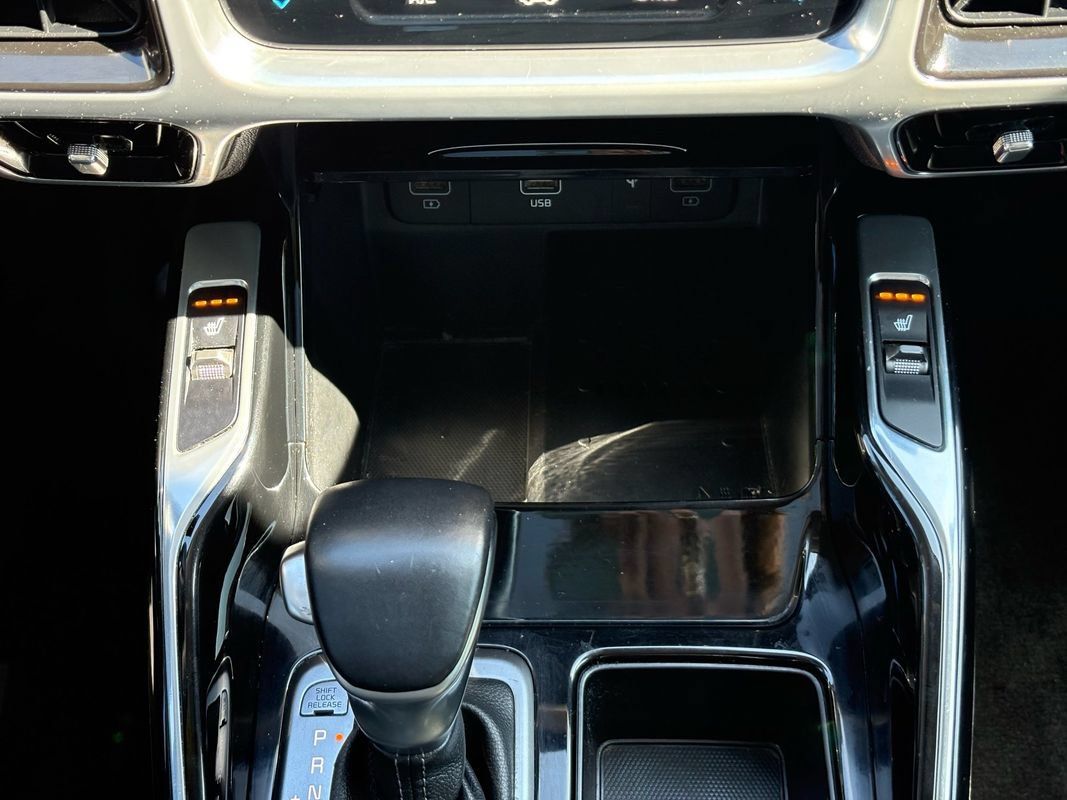Used 2023 Kia Sorento SX AWD/4WD image 17