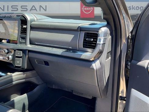 Used 2024 Ford F450 Platinum w/ FX4 Off-Road Package AWD/4WD image 24