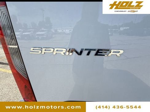 Used 2025 Mercedes-Benz Sprinter 2500 image 28