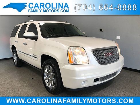 Used 2012 GMC Yukon Denali image 1