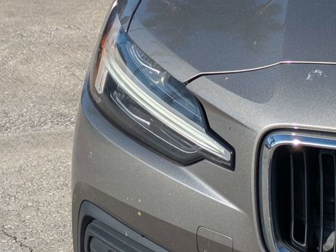 Used 2019 Volvo S60 T6 Momentum w/ Multimedia Package AWD/4WD image 10