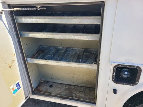 Used 2006 Chevrolet Silverado 2500 W/T w/ Heavy-Duty Power Package image 26