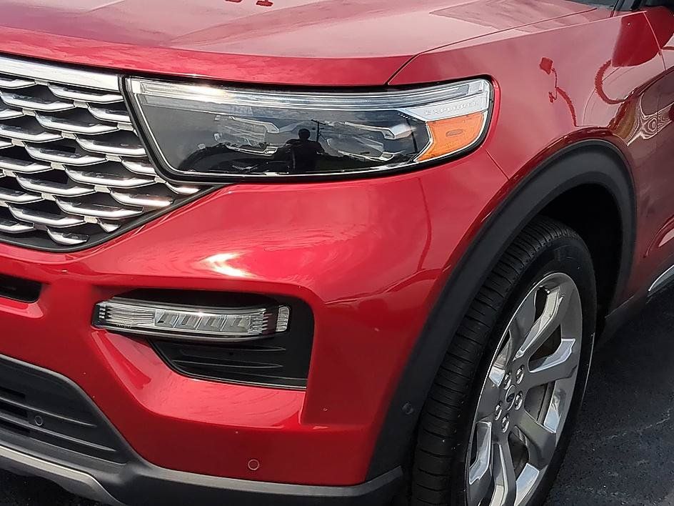 Used 2020 Ford Explorer Platinum w/ Premium Technology Package AWD/4WD image 10