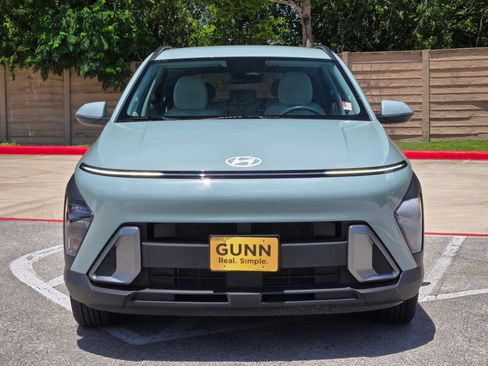 Used 2024 Hyundai Kona SEL FWD image 8