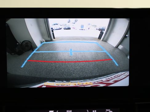 Used 2026 Toyota Sienna XLE FWD image 21