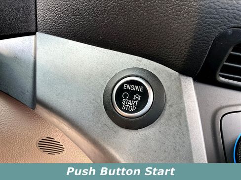 Used 2019 Ford Escape SE FWD image 38