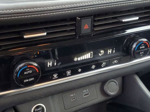 Used 2022 Nissan Rogue SV image 20