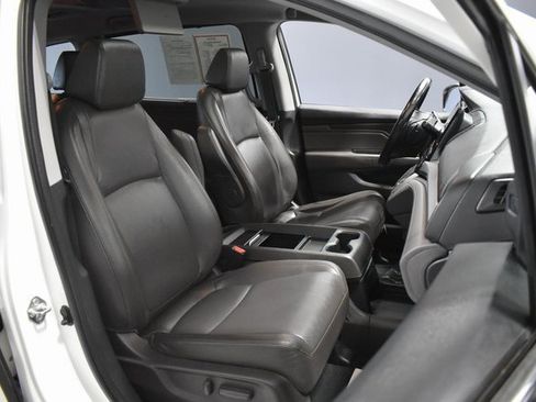 Used 2018 Honda Odyssey EX-L image 14
