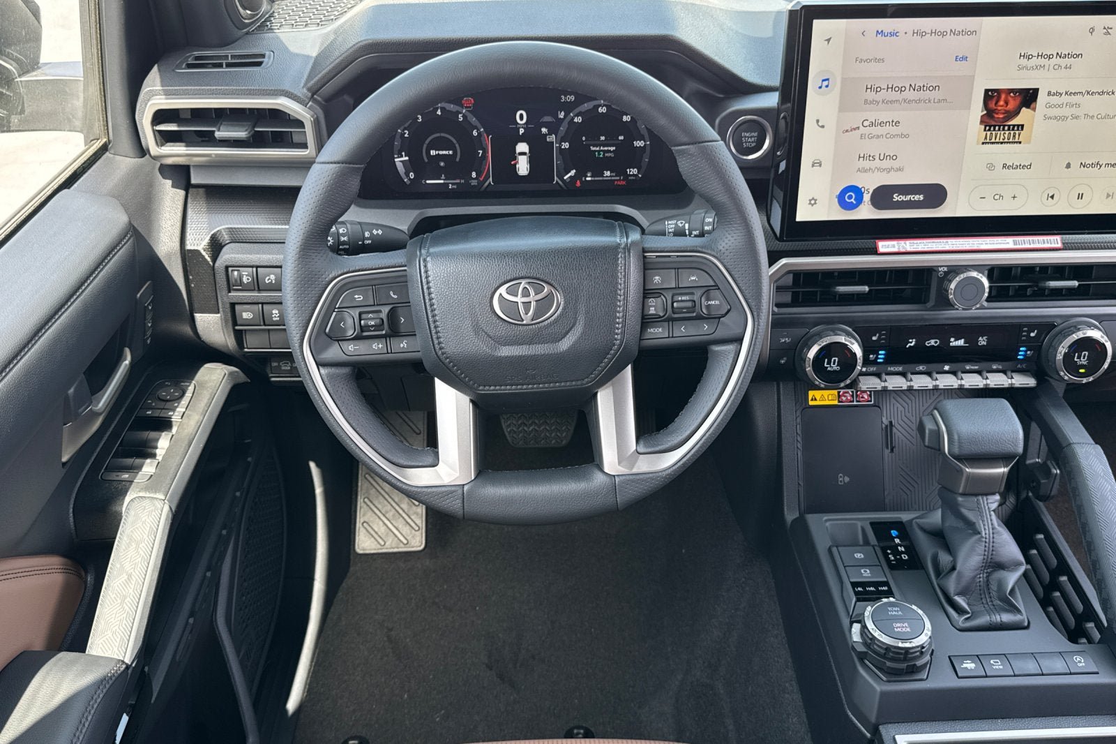 New 2026 Toyota 4Runner Limited AWD/4WD image 15