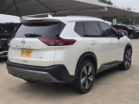 Certified 2023 Nissan Rogue SL w/ SL Premium Package FWD image 3