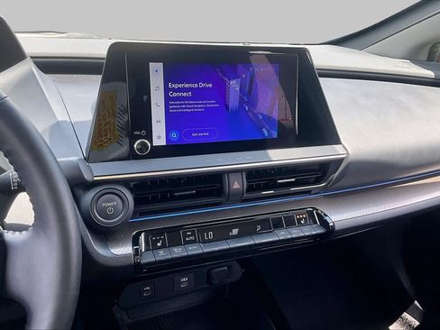 Used 2023 Toyota Prius XLE FWD image 7