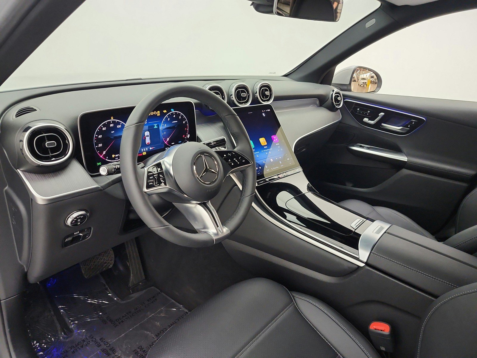 Certified 2026 Mercedes-Benz GLC 300 image 12