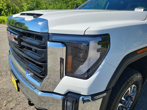 New 2026 GMC Sierra 3500 Pro w/ Convenience Package AWD/4WD image 14