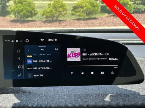 Used 2024 Lucid Air Touring AWD/4WD image 10