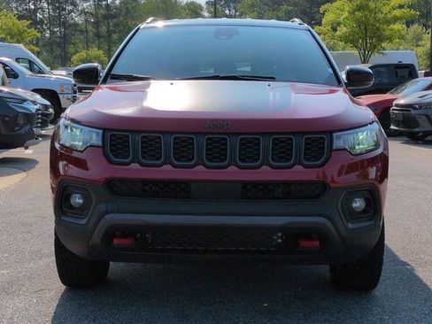 Certified 2025 Jeep Compass Trailhawk AWD/4WD image 9
