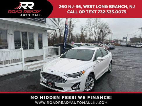 Used 2019 Ford Fusion Energi Titanium image 1