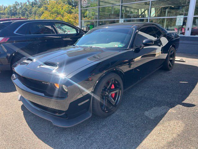 Used 2016 Dodge Challenger SRT Hellcat RWD image 1