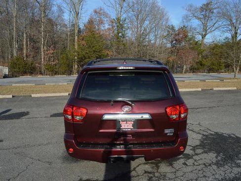 Used 2011 Toyota Sequoia Platinum image 11