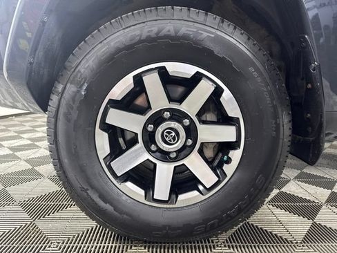 Used 2024 Toyota 4Runner TRD Off-Road AWD/4WD image 10