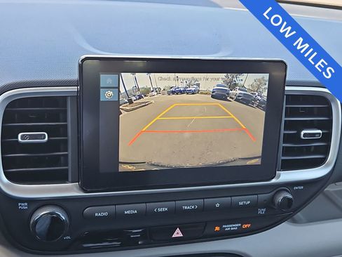 Used 2025 Hyundai Venue SEL FWD image 26