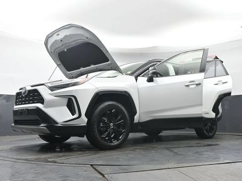 Used 2023 Toyota RAV4 XSE AWD/4WD image 49