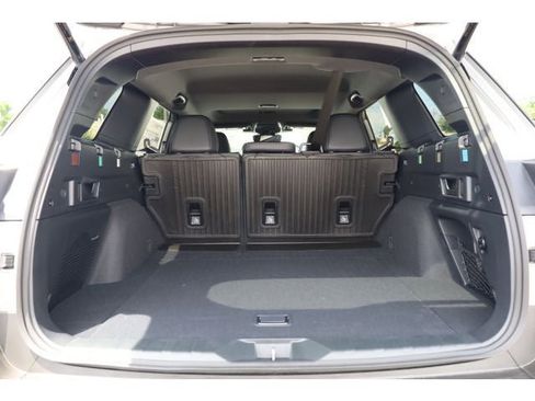 New 2026 Subaru Outback Limited AWD/4WD image 32