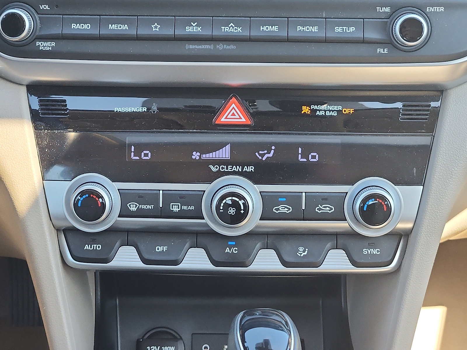 Used 2020 Hyundai Elantra Value Edition FWD image 17