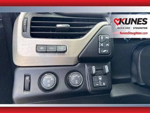Used 2020 GMC Yukon XL Denali w/ Denali Ultimate Package AWD/4WD image 39