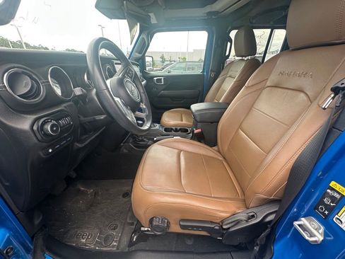 Used 2022 Jeep Wrangler Unlimited Sahara w/ Safety Group AWD/4WD image 6