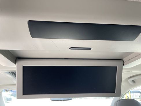 Used 2016 Toyota Sienna XLE Premium w/ Outdoor Package image 23