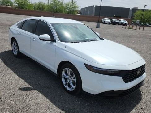 Certified 2025 Honda Accord LX image 3