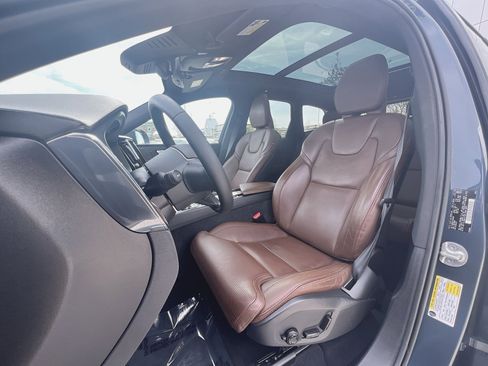 Used 2023 Volvo XC60 T8 Ultimate w/ Protection Package Premier image 21