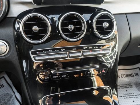 Used 2018 Mercedes-Benz C 300 4MATIC Sedan image 8